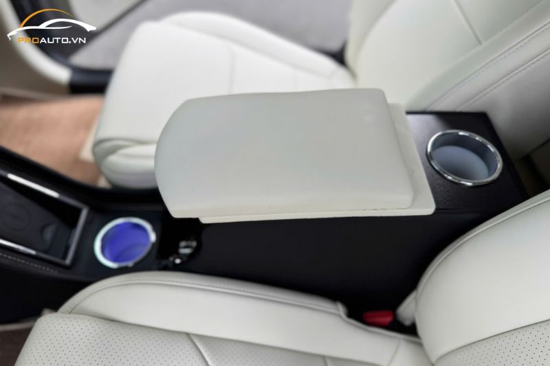 Bệ tỳ tay cho Vinfast VF3 thiết kế sang trọng