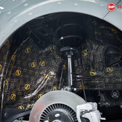 Cách âm chống ồn xe Volvo EC40 vị trí hốc bánh