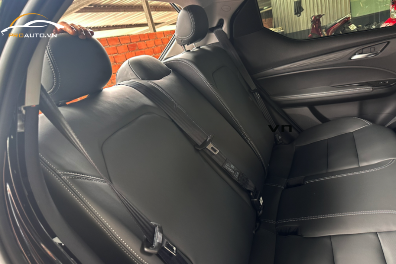 Cận cảnh hình ảnh ngả ghế băng sau cho Vinfast VF5 chính hãng tại PROAUTO.VN 