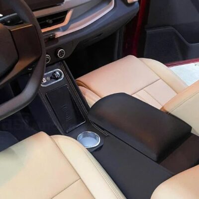 Có nên độ bệ tỳ tay cho Vinfast VF3 không?