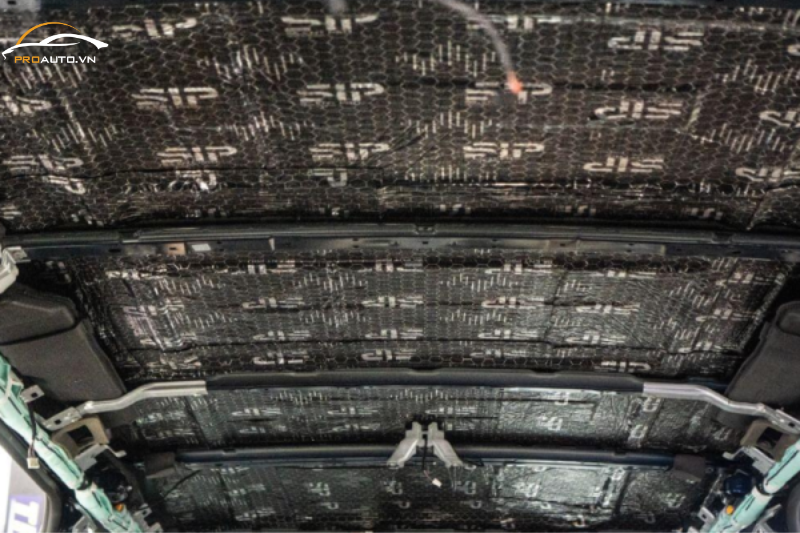 Dán cách âm chống ồn xe KIA Sportage 2025 vị trí trần xe