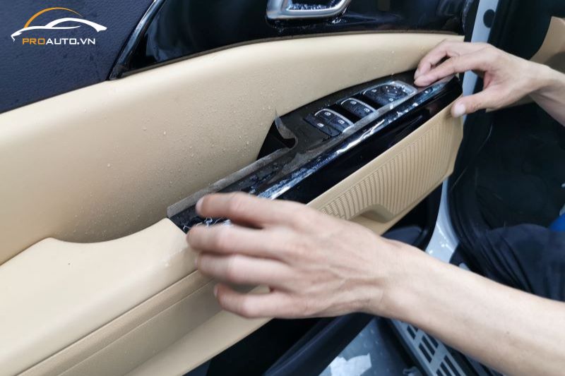 Dán PPF cho Lexus GX550 nội thất ô tô