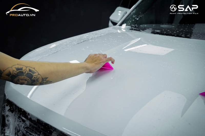 Dán PPF - Phụ kiện đồ chơi xe Volvo EC40
