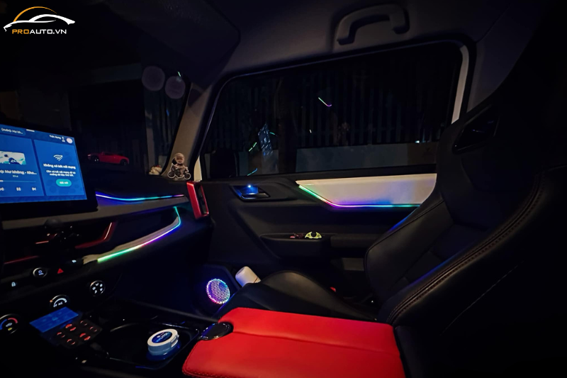 Độ LED viền nội thất xe Vinfast VF3?