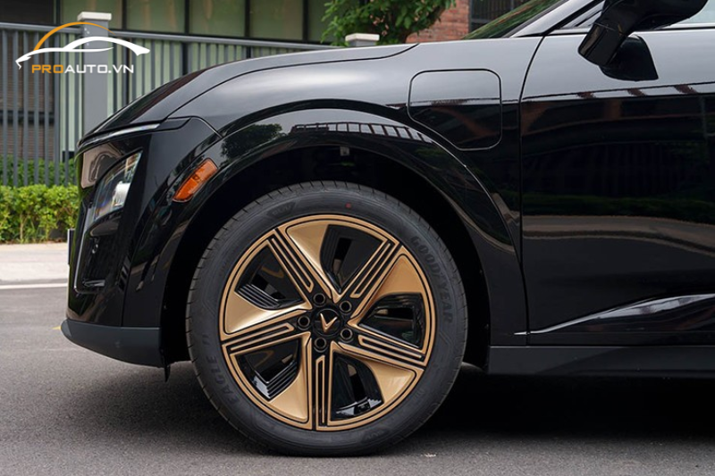 Độ mâm xe Vinfast VF7