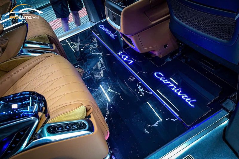 Độ sàn marble thiết kế vân đá cho Kia Carnival - Top 10 mẫu sàn xe ô tô hot nhất hiện nay