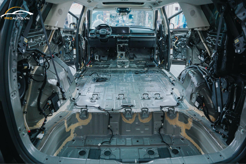 Hình ảnh trước khi cách âm chống ồn xe KIA Sportage 2025 tại PROAUTO.VN