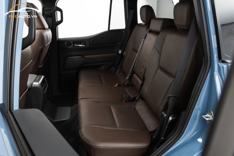 Khoang hành khách Toyota Land Cruiser "mini"