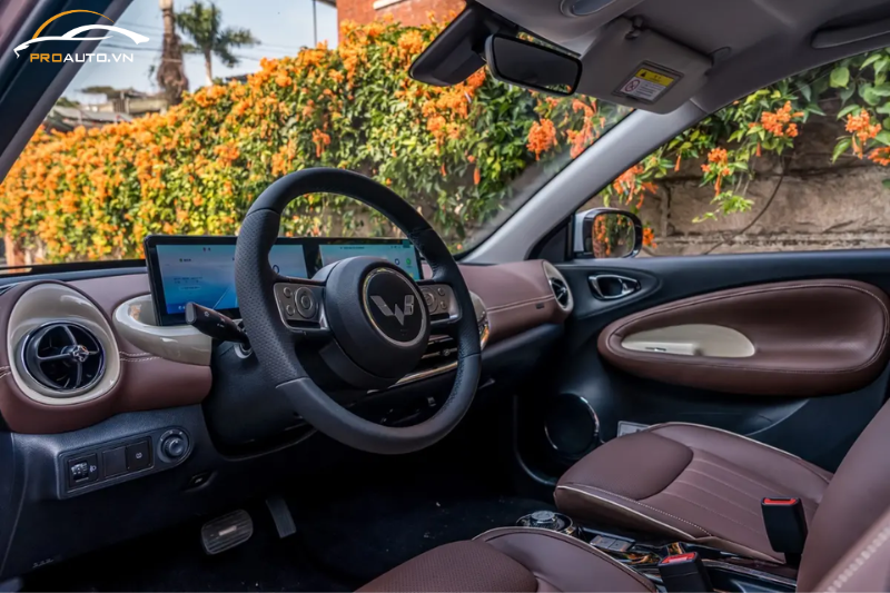 Khoang lái Wuling Bingo