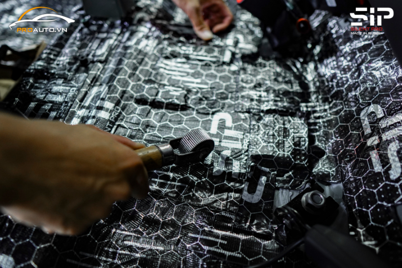  Kinh nghiệm cách âm chống ồn xe Volvo EC40 chính hãng