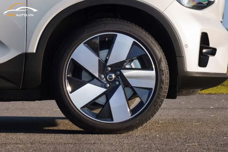 Mâm và lốp Volvo EC40