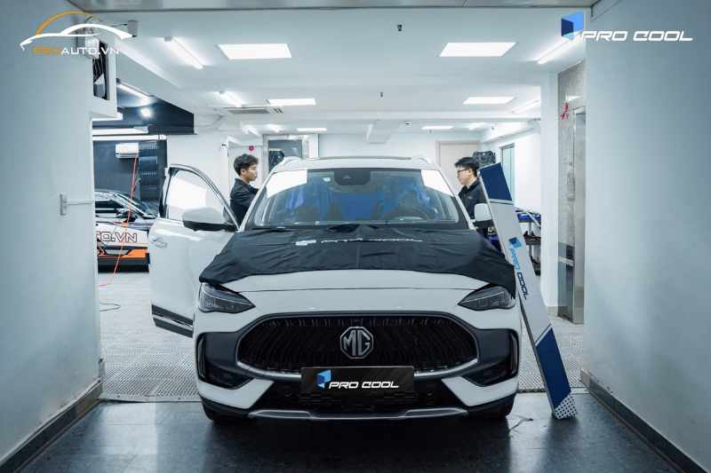 MG-HS dán film cách nhiệt Pro Cool chính hãng