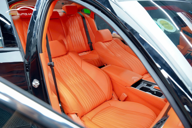 Những lợi ích chủ xe nhận được khi bọc da ghế xe Volvo EC40 
