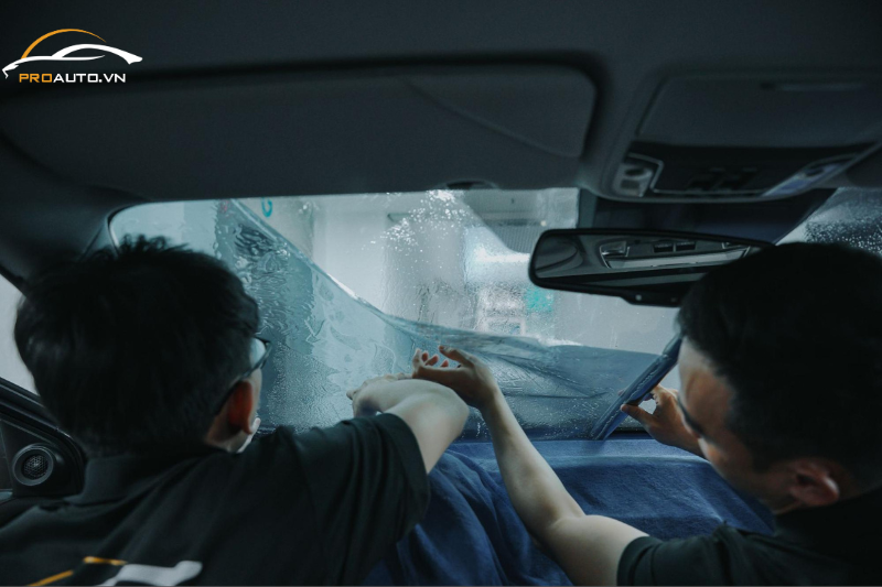 Quá trình đạt chuẩn dán phim cách nhiệt xe KIA Sportage 2025 tại PROAUTO.VN