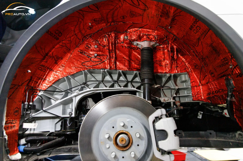 STP Aerocell QP Genio vị trí hốc bánh xe ô tô