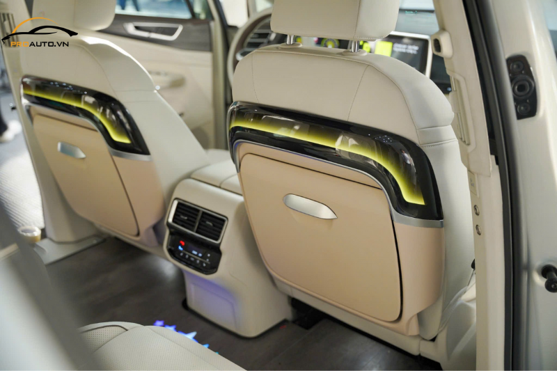 Thi công lắp đặt bàn xếp Custin có ánh sáng led xung quanh tại PROAUTO.VN