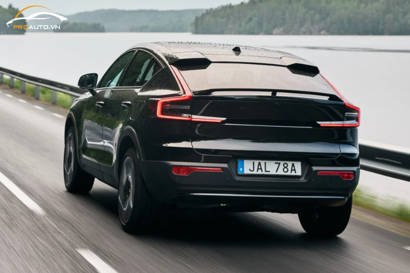 Thời gian sạc và khoảng cách di chuyển của Volvo EC40