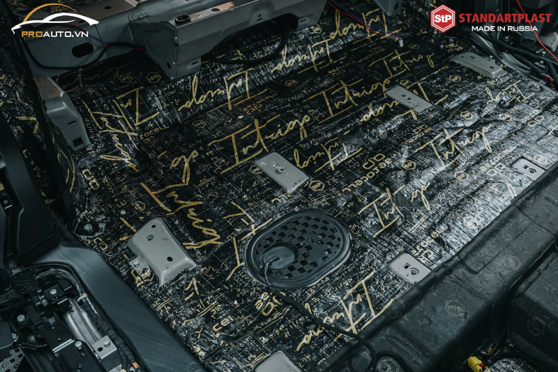 Vì sao chủ xe nên dán cách âm STP Aerocell QP Intrigo trên ô tô?