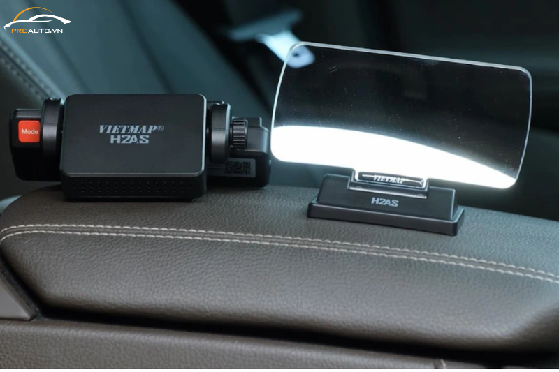 Cảnh báo giọng nói trên màn hình HUD Vietmap H2AS