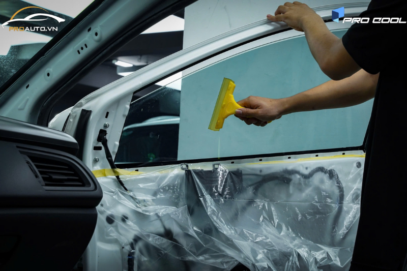 Dán phim cách nhiệt - Phụ kiện đồ chơi xe Volkswagen Arteon 2025