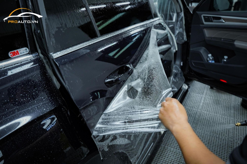 Dán PPF - Top 20 phụ kiện đồ chơi xe Nissan Navara 2025
