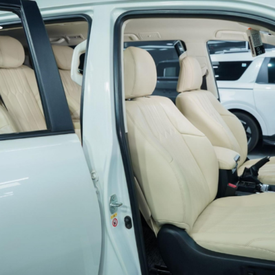 Độ ghế Limousine SUV - Top 20 phụ kiện đồ chơi xe Nissan Navara 2025