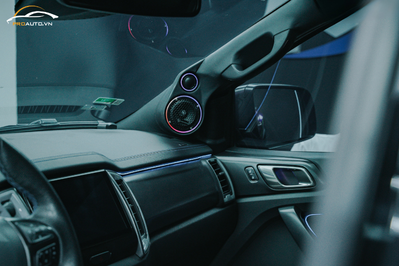 Độ loa xe Nissan Navara 2025 có cần thiết?