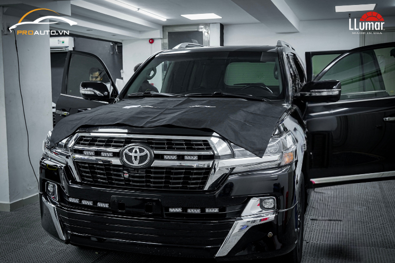 Giá phim cách nhiệt xe 7 chỗ thương hiệu Llumar