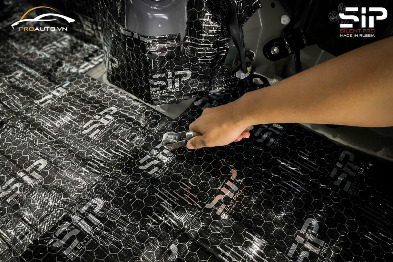 Lý do chủ xe nên dán cách âm chống ồn xe Volkswagen Arteon 2025?