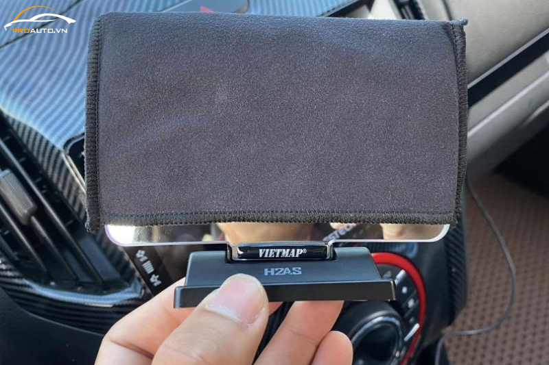 Màn hình HUD Vietmap H2AS với thiết kế rời độc đáo