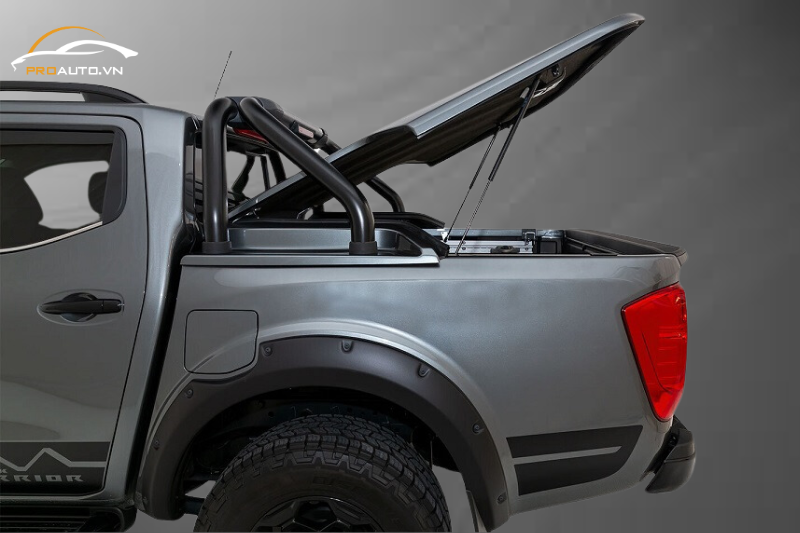 Nắp thùng bán tải - Top 20 phụ kiện đồ chơi xe Nissan Navara 2025
