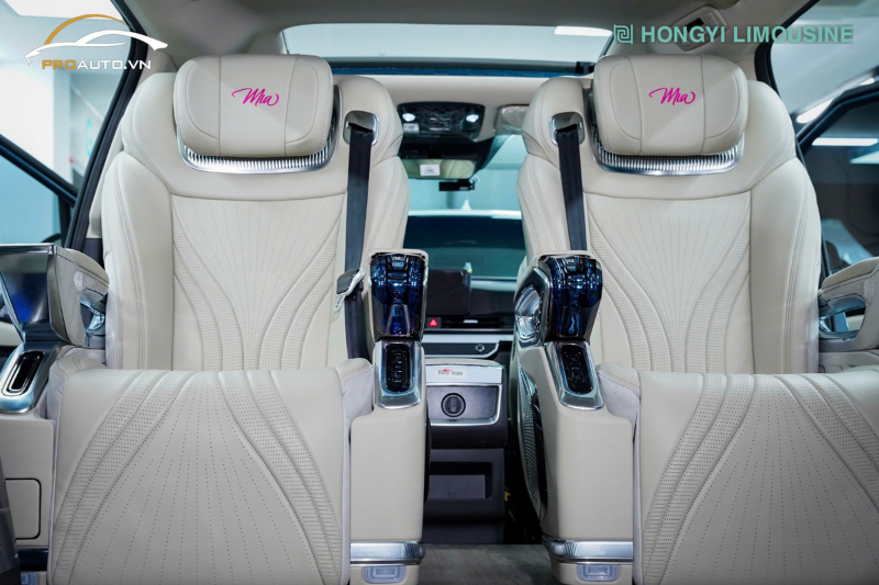 Sạc không dây có sẵn khi độ ghế Crystal 4.0 Pro Max