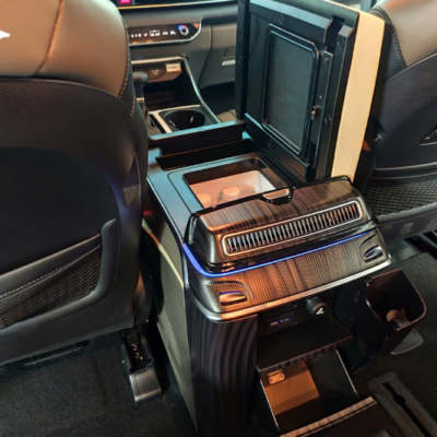 Sản phẩm con ngựa Kia Carnival thương hiệu Hongyi