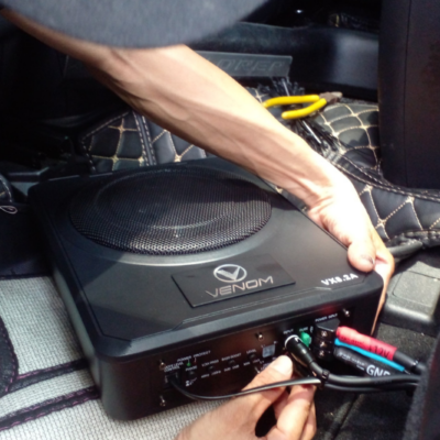 Sub điện độ loa xe Nissan Navara 2025