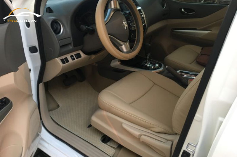 Thảm lót sàn - Top 20 phụ kiện đồ chơi xe Nissan Navara 2025