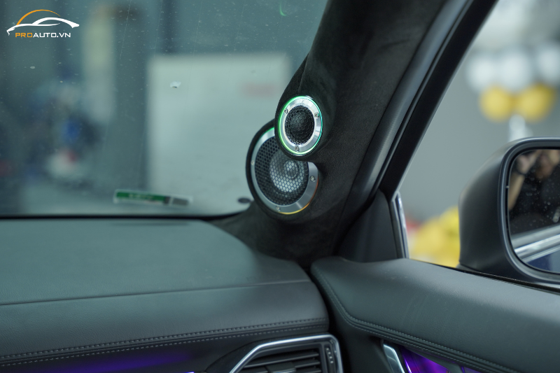 Trang bị loa 2 way độ xe Nissan Navara 2025