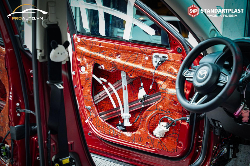 Cách âm chống ồn xe Mazda CX-5 2025 vị trí 4 cánh cửa