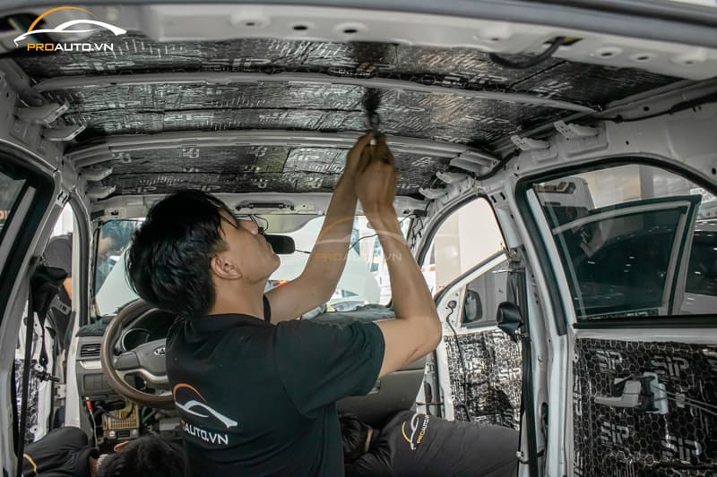 Cách âm chống ồn xe Mazda CX-5 2025 vị trí trần xe