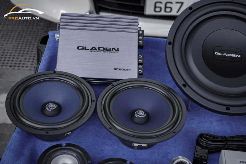 Độ loa xe MG Cyberster - Độ loa xe MG Cyberster