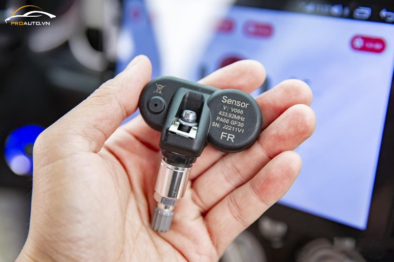 Khả năng van cảm biến áp suất lốp Gotech GS8 chống gỉ, nước