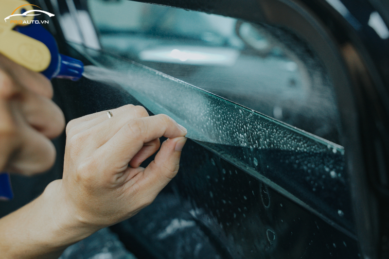 Lưu ý chọn dán phim cách nhiệt xe MG Cyberster hiệu quả