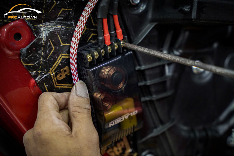 Lưu ý quan trọng độ loa xe MG Cyberster chính hãng