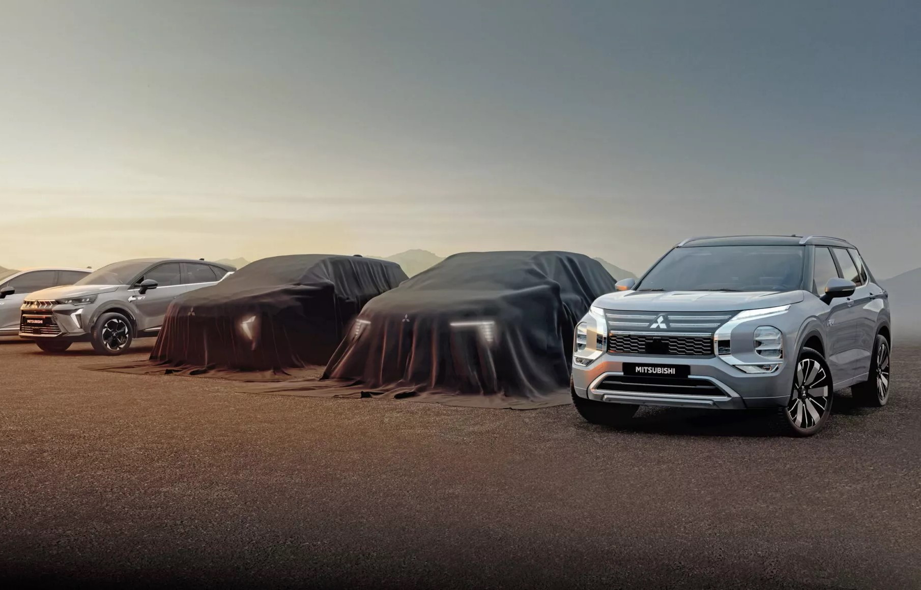 Mitsubishi hồi sinh Grandis dưới hình hài SUV