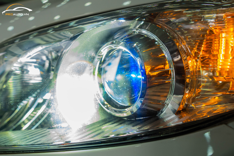 Nên cân nhắc độ đèn xe Volkswagen Arteon 2025 không?