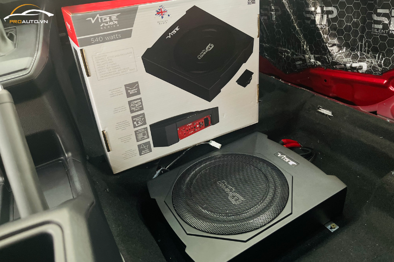 Sub gầm ghế Vibe độ loa xe Volkswagen Arteon 2025