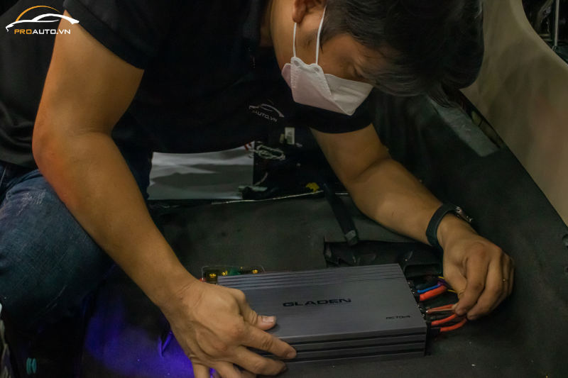 Chọn những cơ sở chuyên độ loa ô tô uy tín