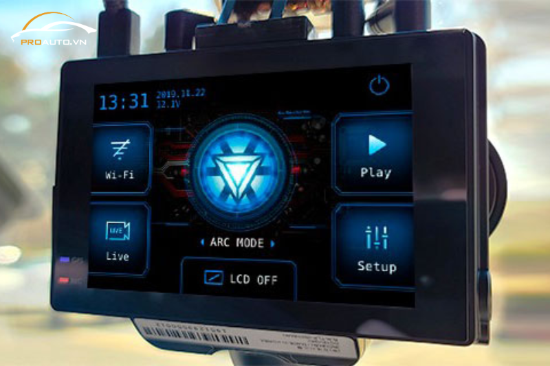 Camera hành trình GNET Iron man giám sát xe trực tiếp từ camera trước