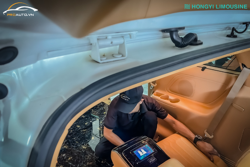 Độ ghế Crystal 6.0 cho ô tô đi vào giai đoạn hoàn thiện