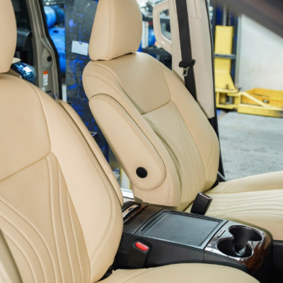 Hoàn thiện bọc da ghế xe Nissan Navara 2025