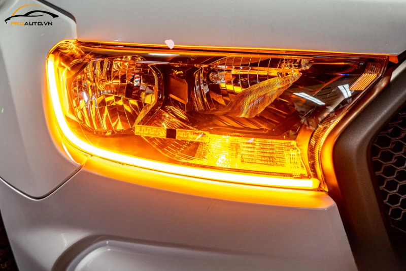 Mí Led độ đèn xe Nissan Navara 2025